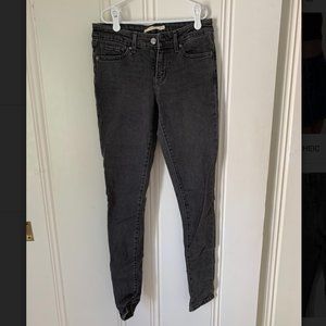 NWOT Black denim Levis 711 skinny jeans